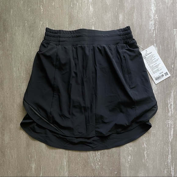 lululemon athletica Dresses & Skirts - Lululemon Hotty Hot High-Rise Skirt LONG - Black